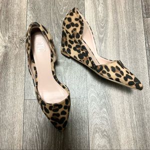Journee Collection Leopard Wedge Heels 7.5